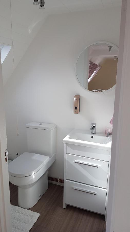 Moore Apartment バートン・オン・ザ・ウォーター エクステリア 写真